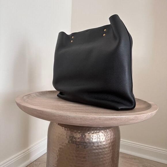 Minimalistic and elegant Coach tote bag - Picture 4 of 6